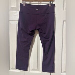 lululemon athletica women’s  Deep Purple 3/4 length pants